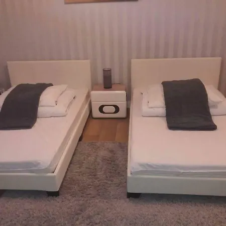 Apartament Lola *